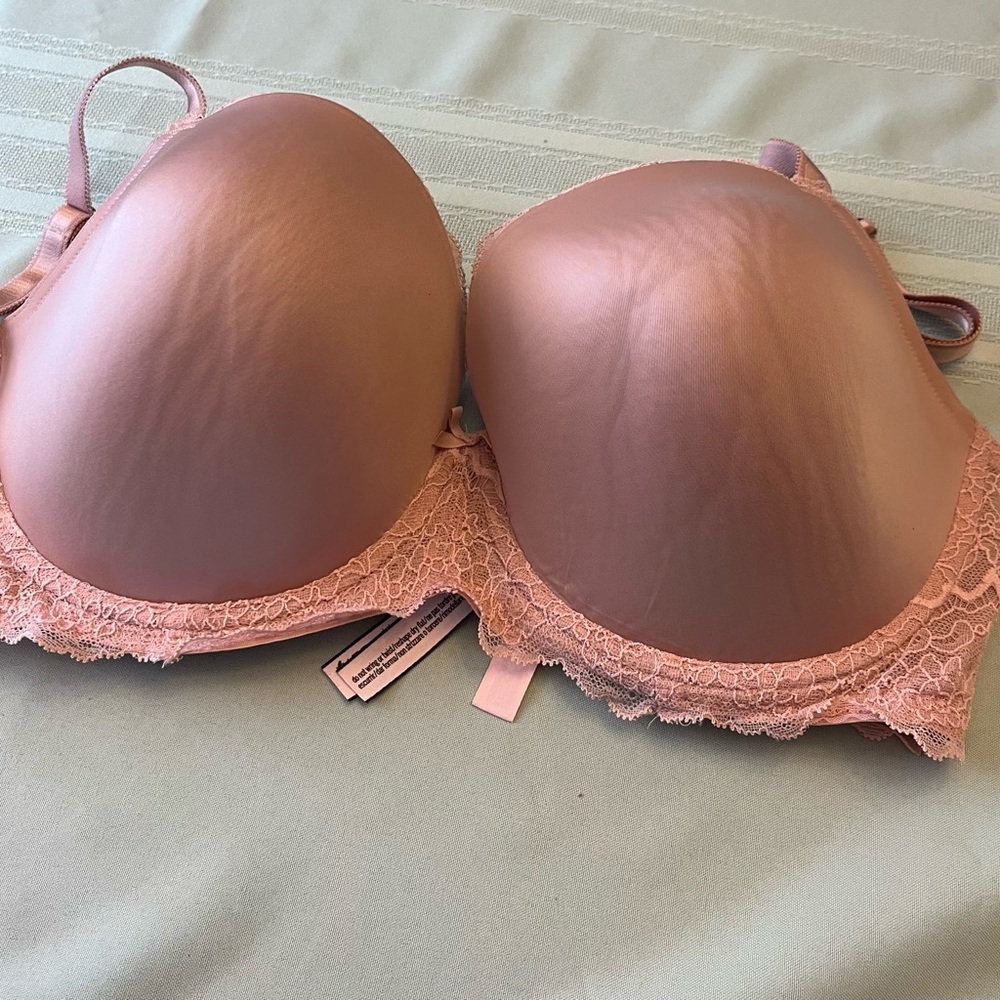 Victoria's Secret Blush Lace Bra